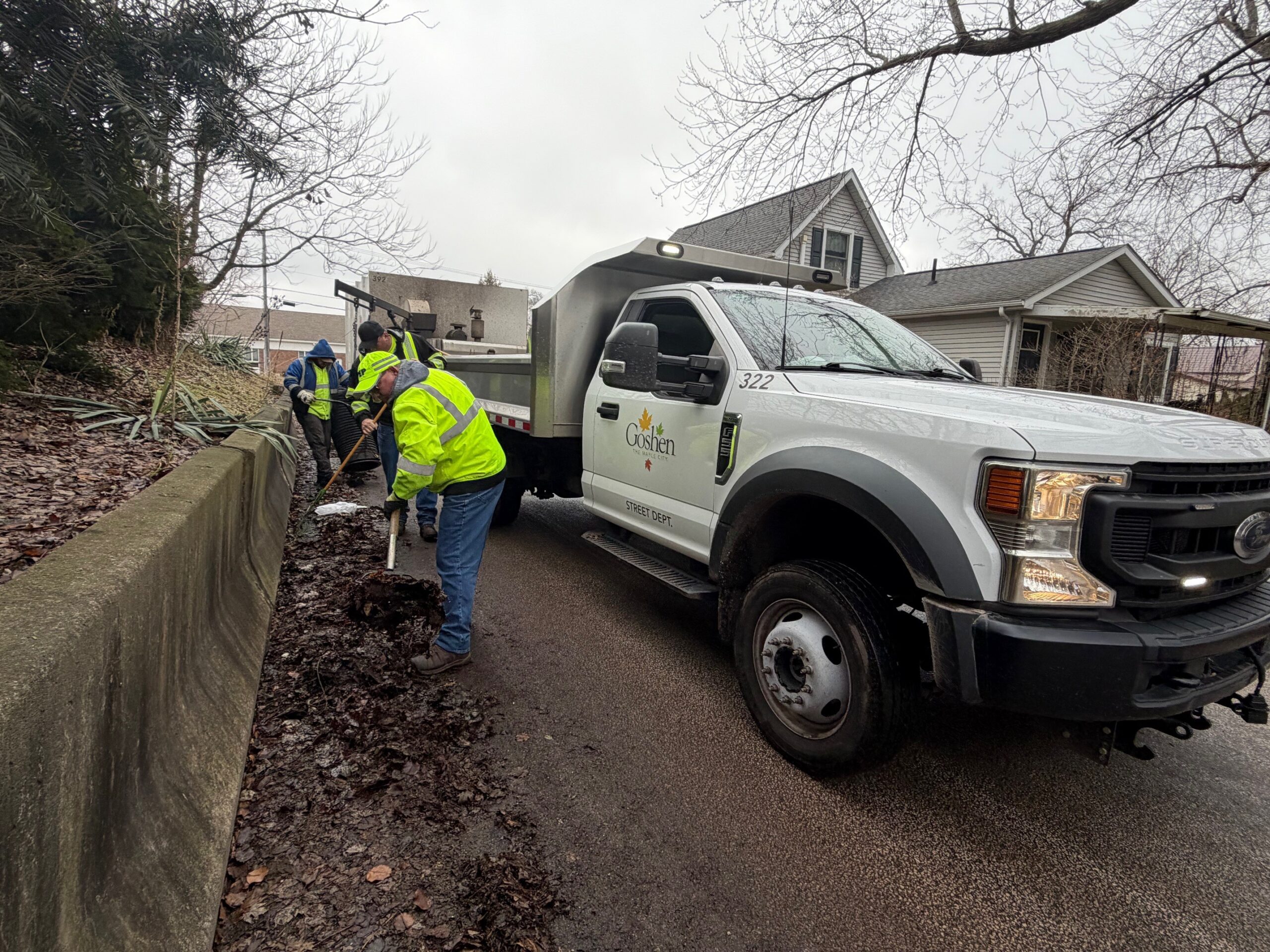 Goshen Leaf Pickup resumes; Christmas tree collection begins