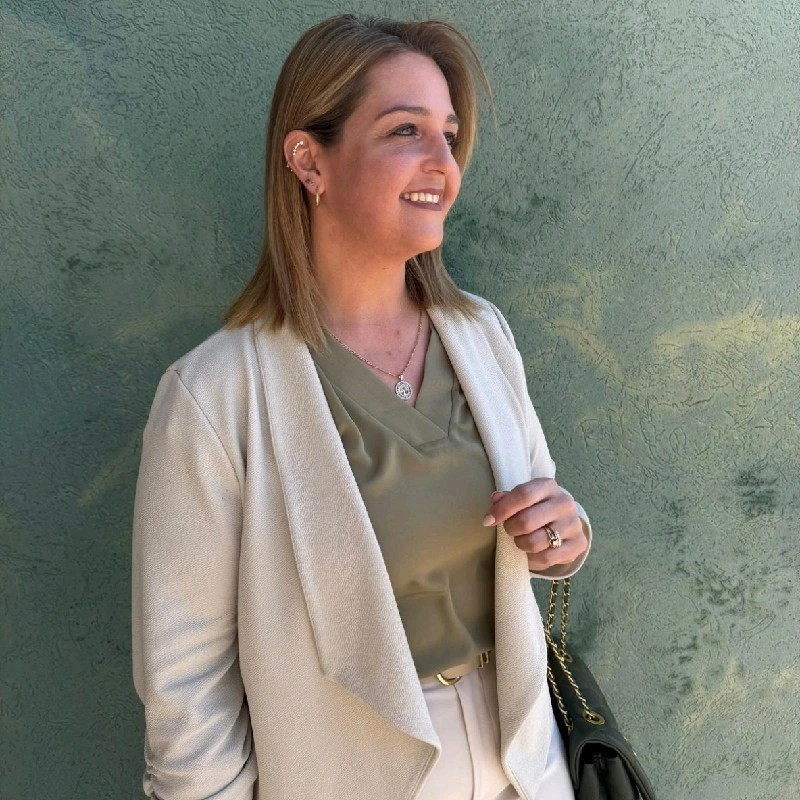 Headshot - Giselle Hernandez